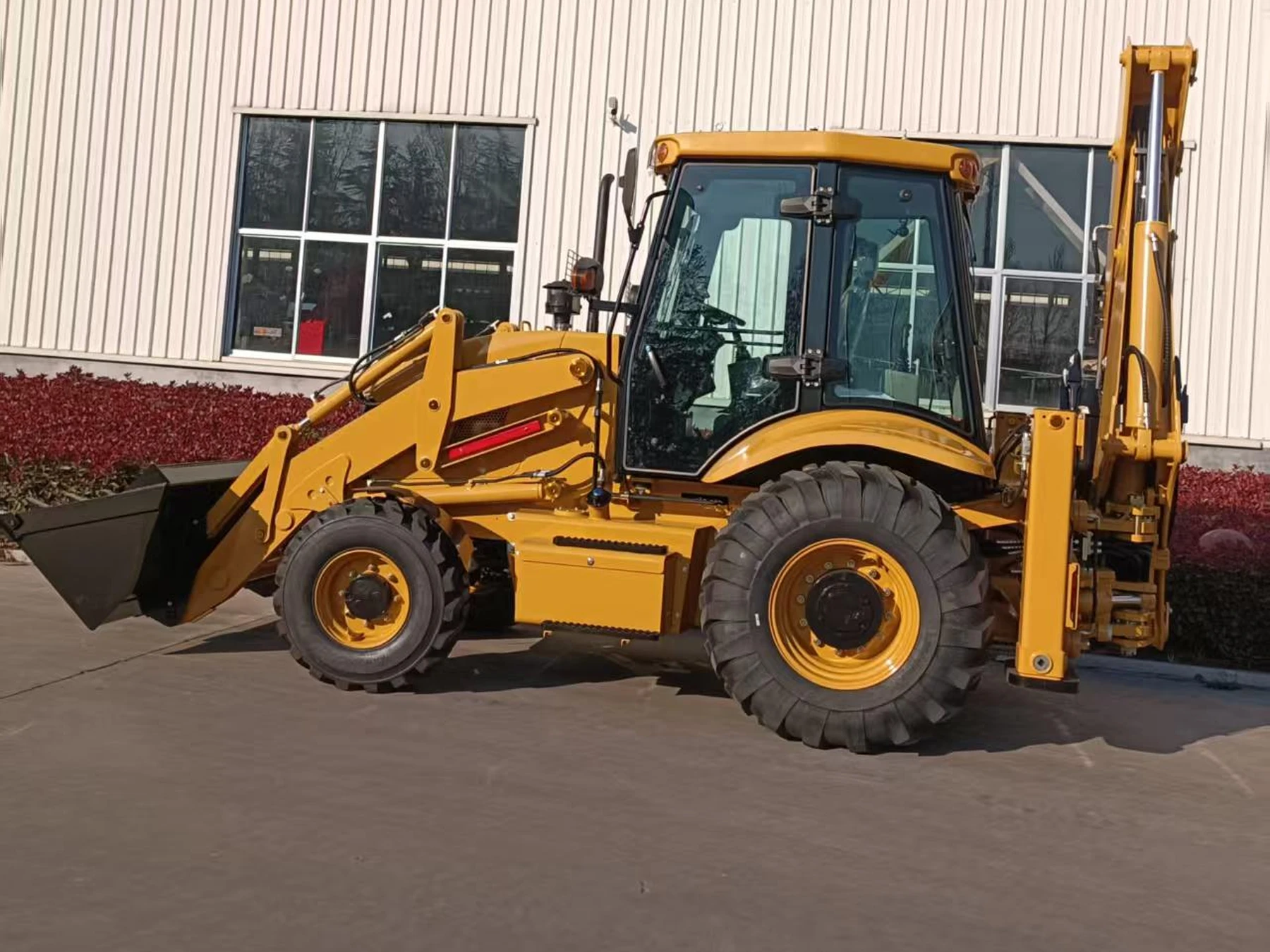 LC-B388 Backhoe Loader