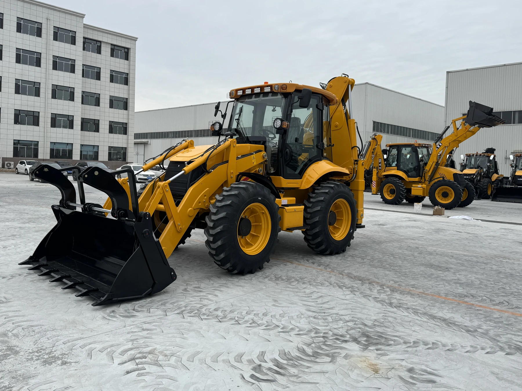 LC-B388H Backhoe Loader