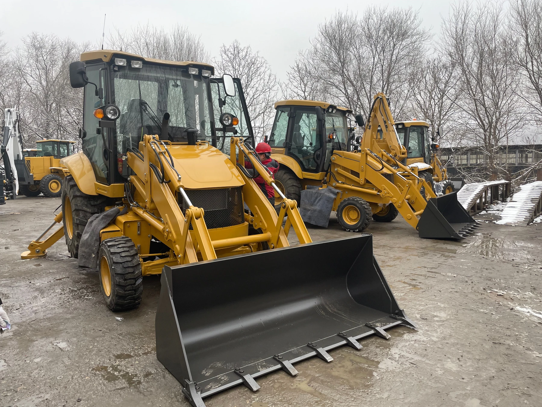 LC-B388T Backhoe Loader