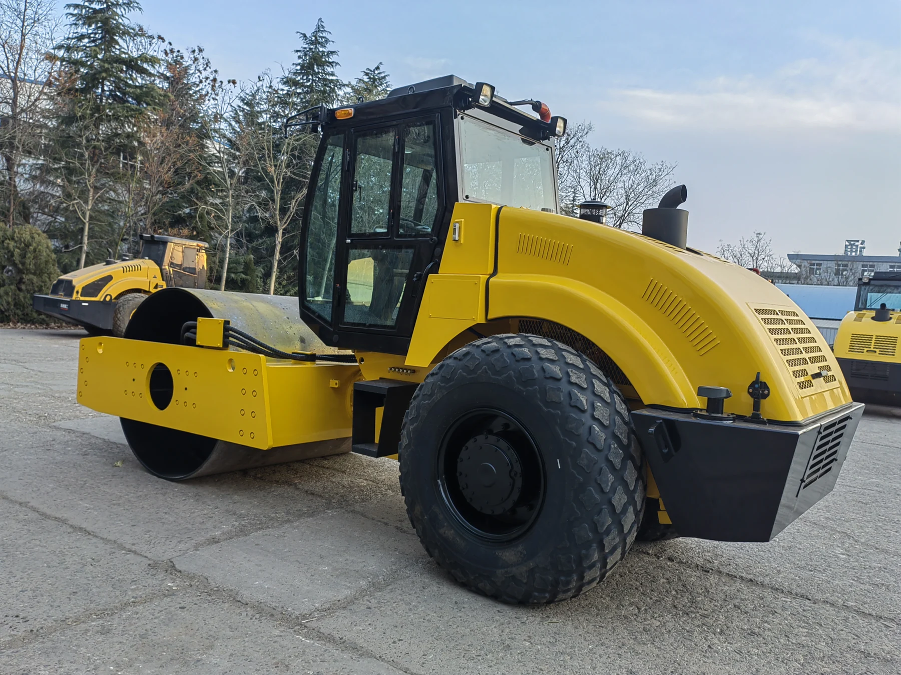 LCD214H Single Drum Vibratory Roller