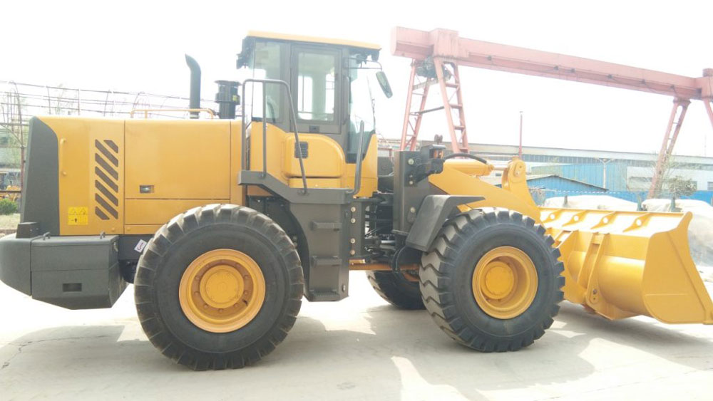 LICHMACH LC 655G Wheel Loader