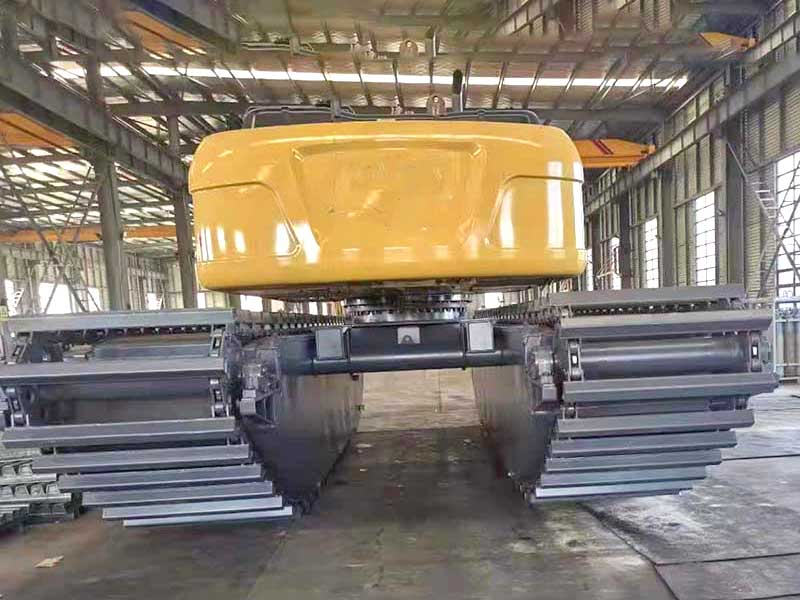 Amphibious Excavator